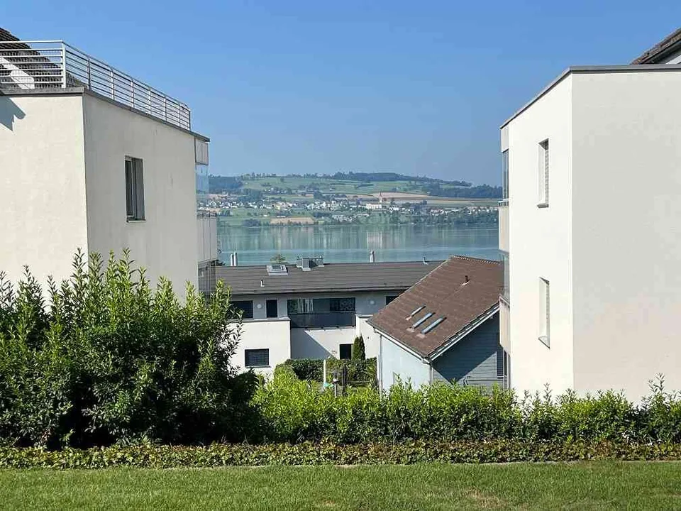 2.5-Zimmer-Einliegerwohnung an ruhiger, sonniger Lage in Eich