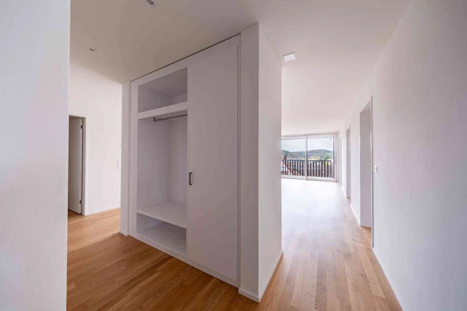 Attraktive 4 1/2-Zimmerwohnung 1. OG