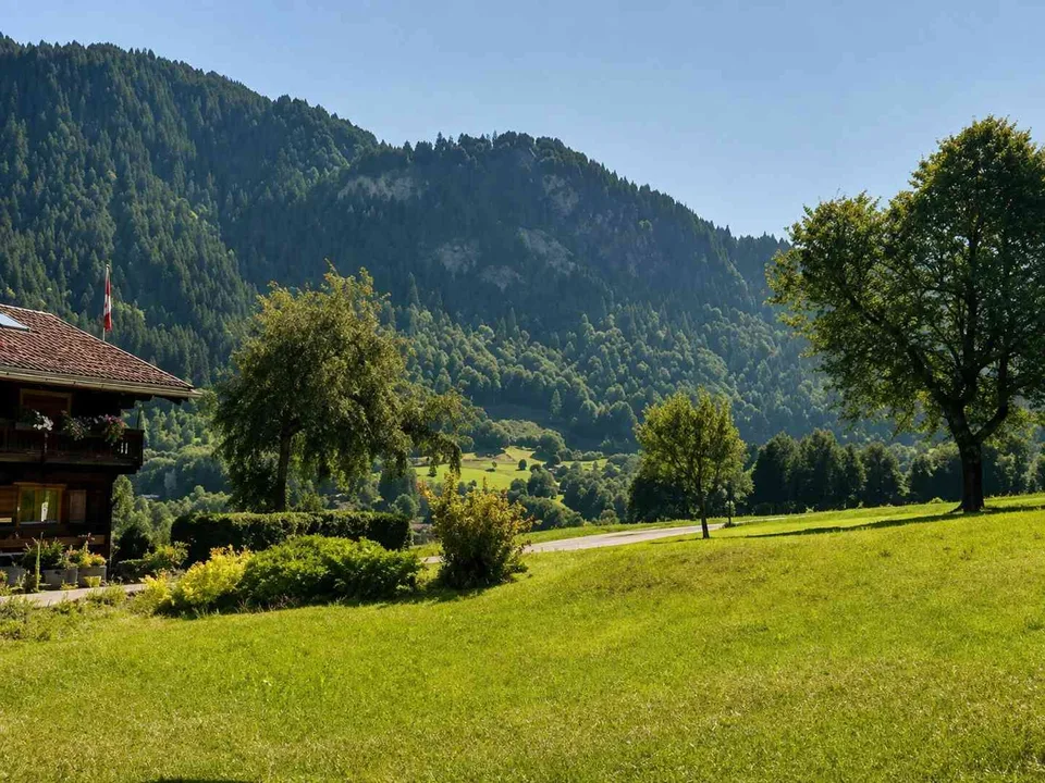 Grosszügige 5.5-Zimmer-Maisonettewohnung mit zusätzlichem Dachgeschoss