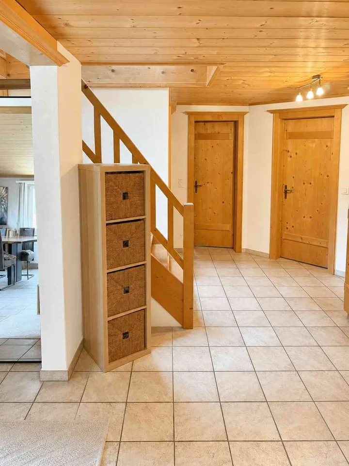 Grosszügige 5.5-Zimmer-Maisonettewohnung mit zusätzlichem Dachgeschoss