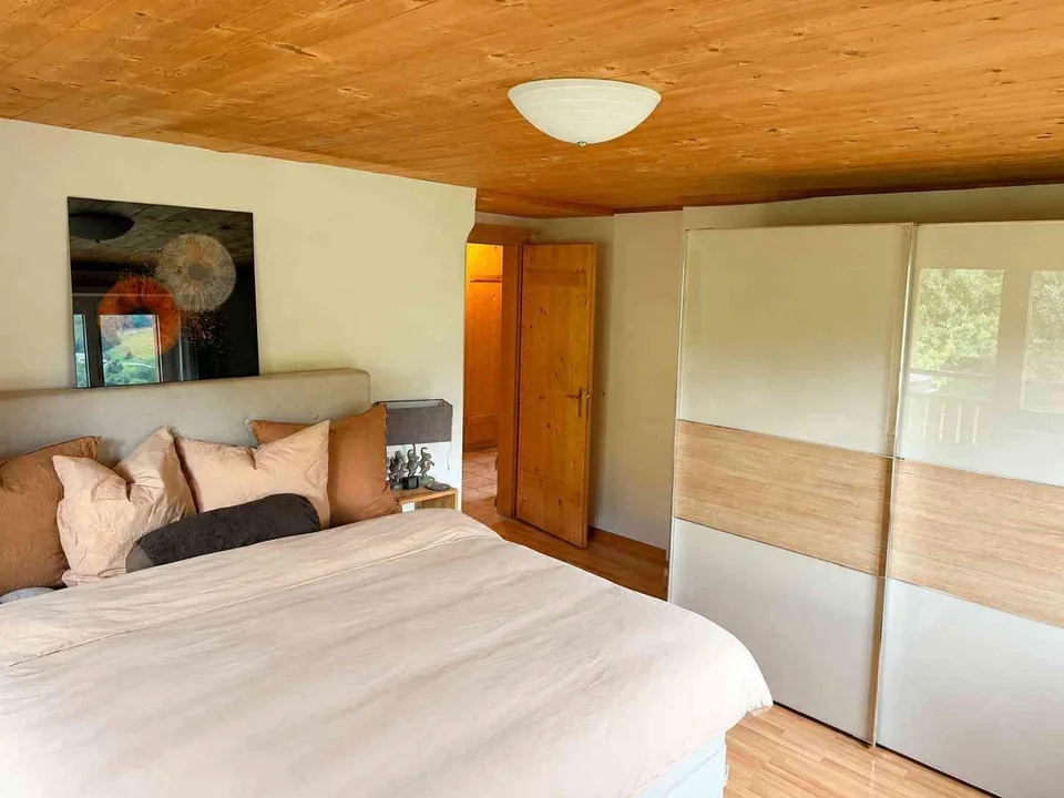 Grosszügige 5.5-Zimmer-Maisonettewohnung mit zusätzlichem Dachgeschoss