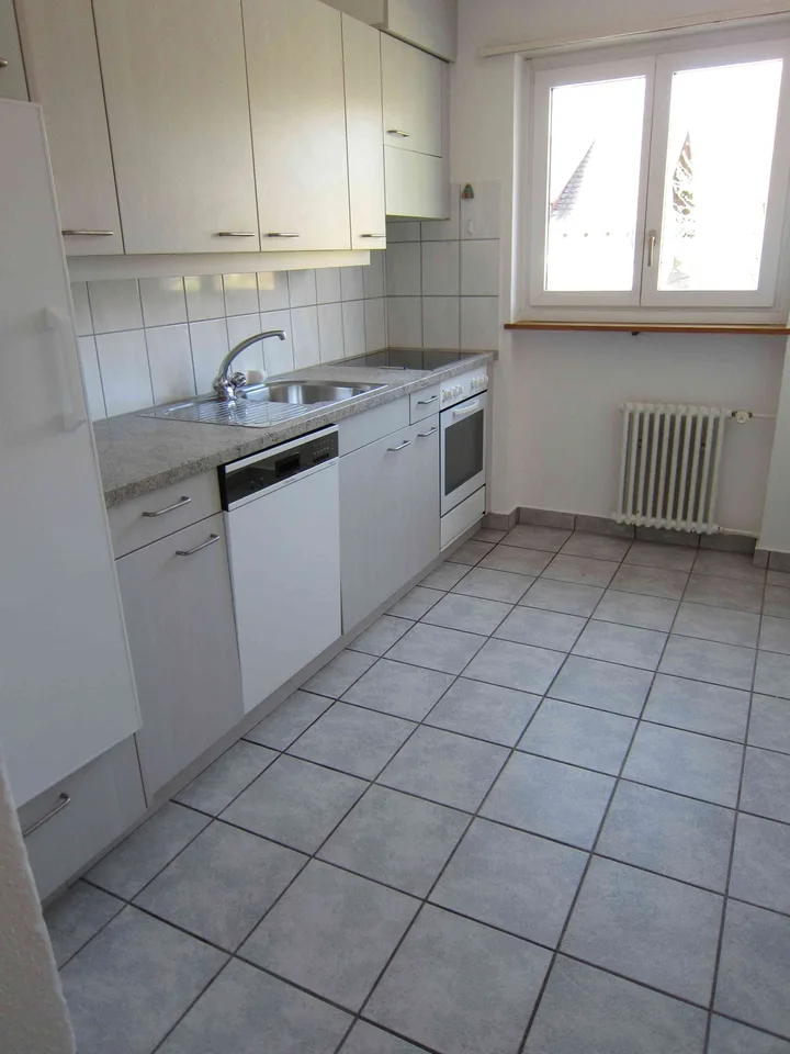Gemütliche helle 4 Zimmer-Wohnung mit schöner Aussicht