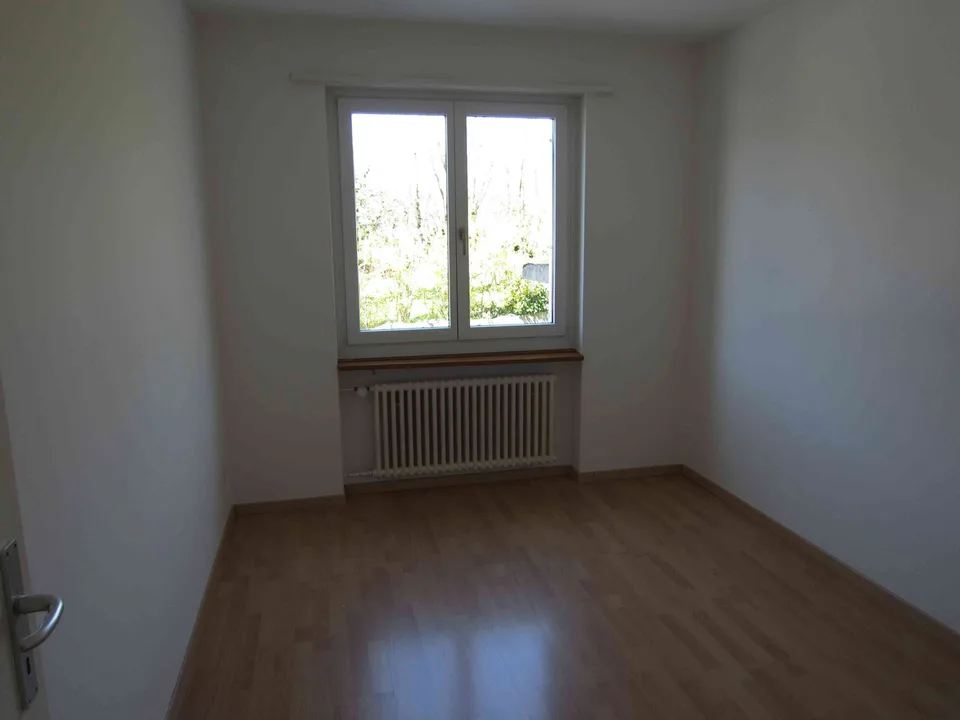 Gemütliche helle 4 Zimmer-Wohnung mit schöner Aussicht