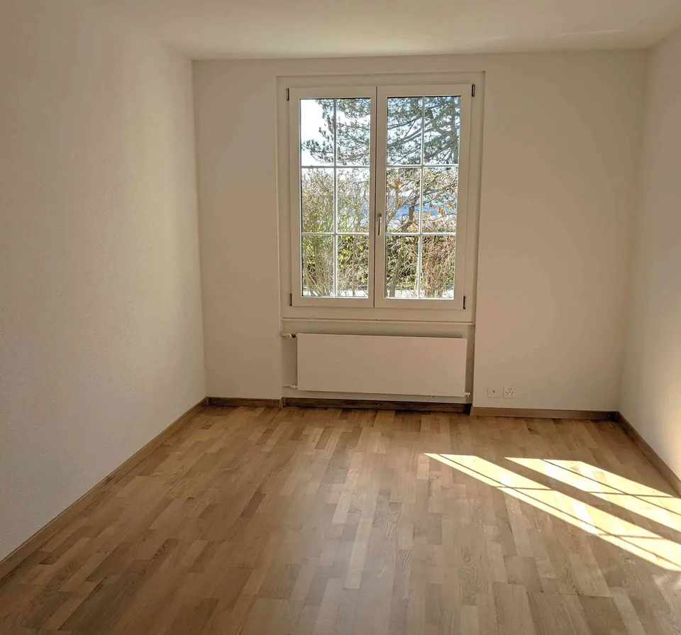 Appartement ensoleillé avec jardin et parking
