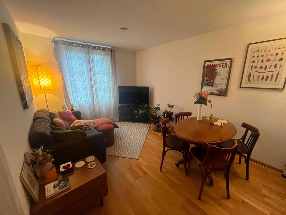 Appartement ensoleillé avec jardin et parking