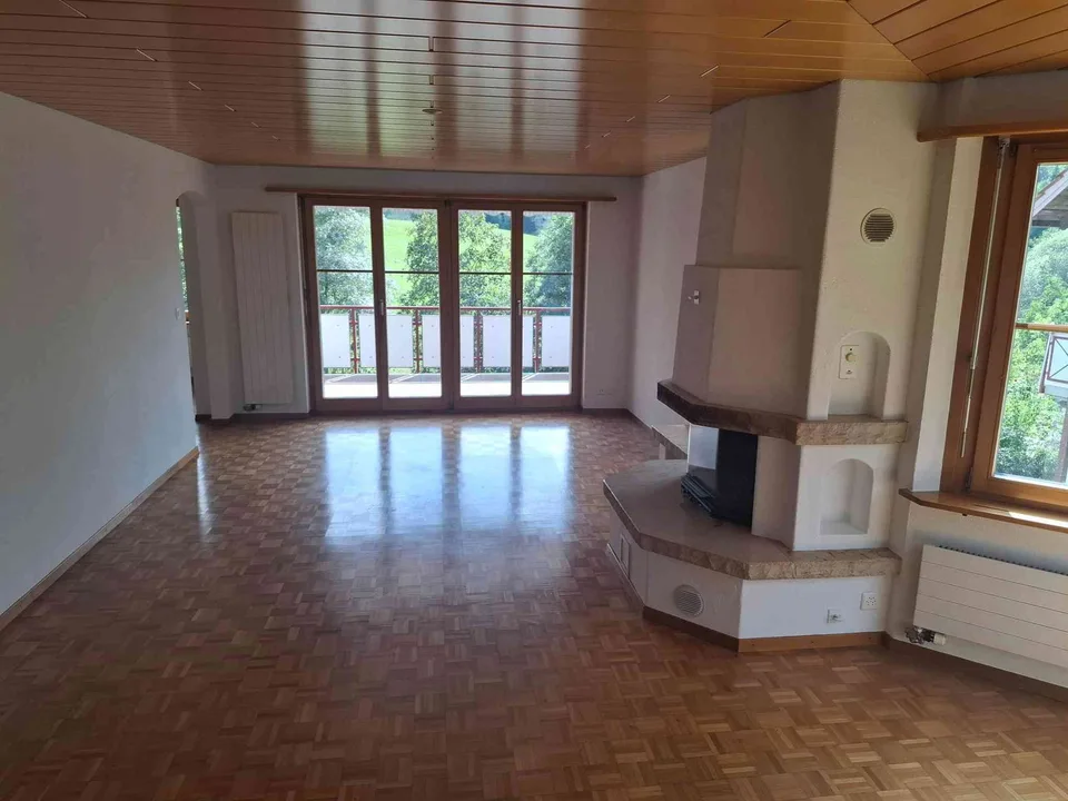 Schöne, grosse und helle 5.5 Zimmerwohnung