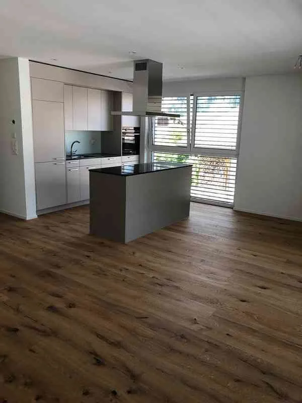 Nachmieter gesucht für eine moderne 3.5 Zi Whg (1. Stock) in Cazis