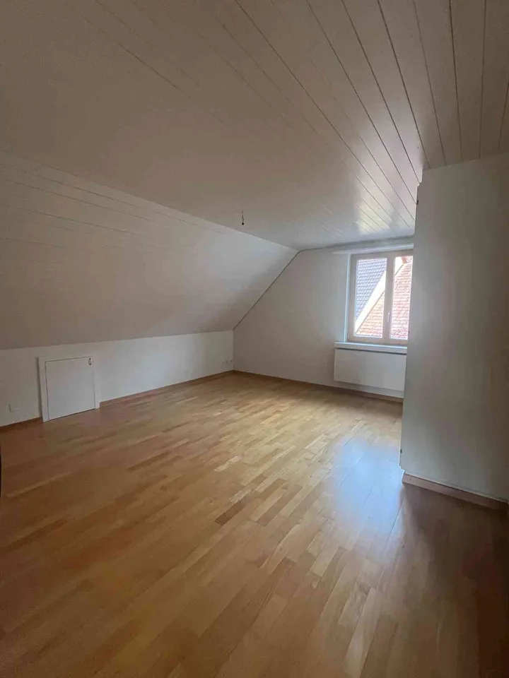 Helle 3-Zimmerwohnung in gepflegtem 3-Parteienhaus