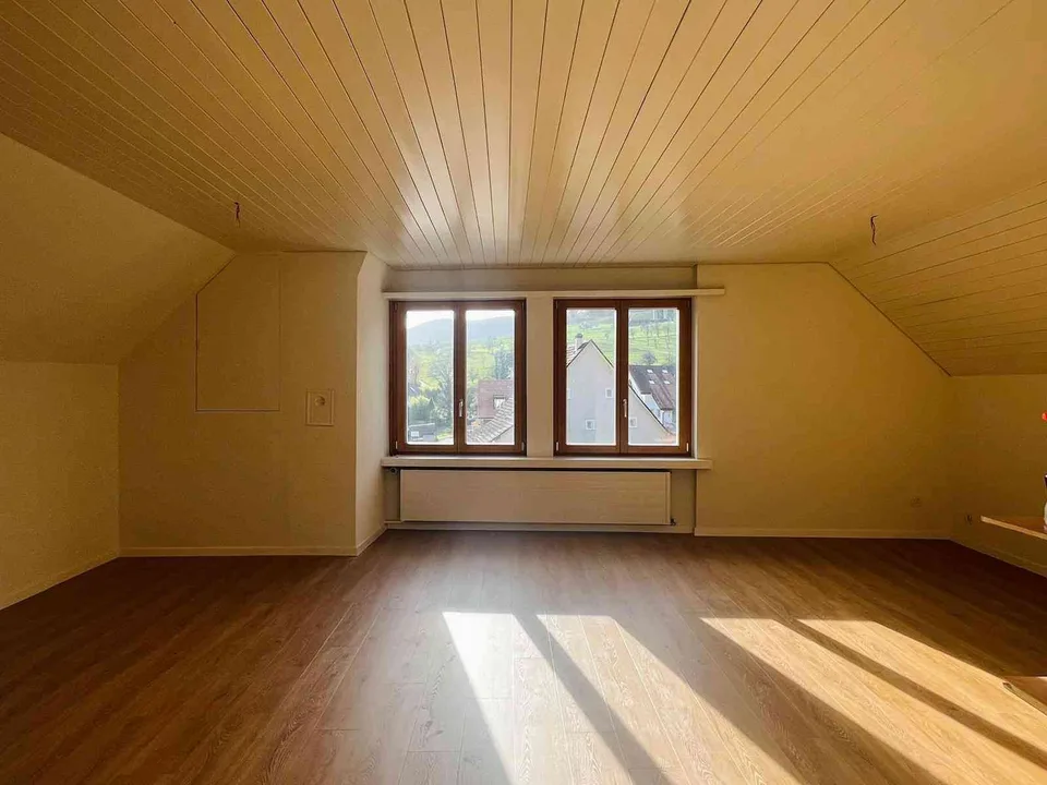 Helle 3-Zimmerwohnung in gepflegtem 3-Parteienhaus