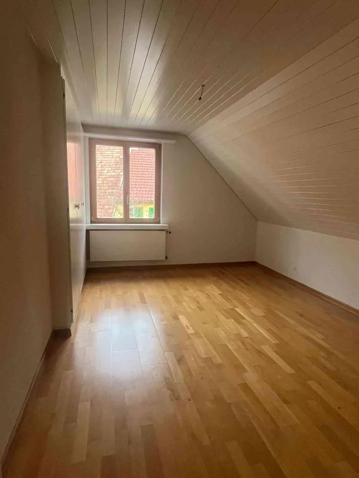 Helle 3-Zimmerwohnung in gepflegtem 3-Parteienhaus