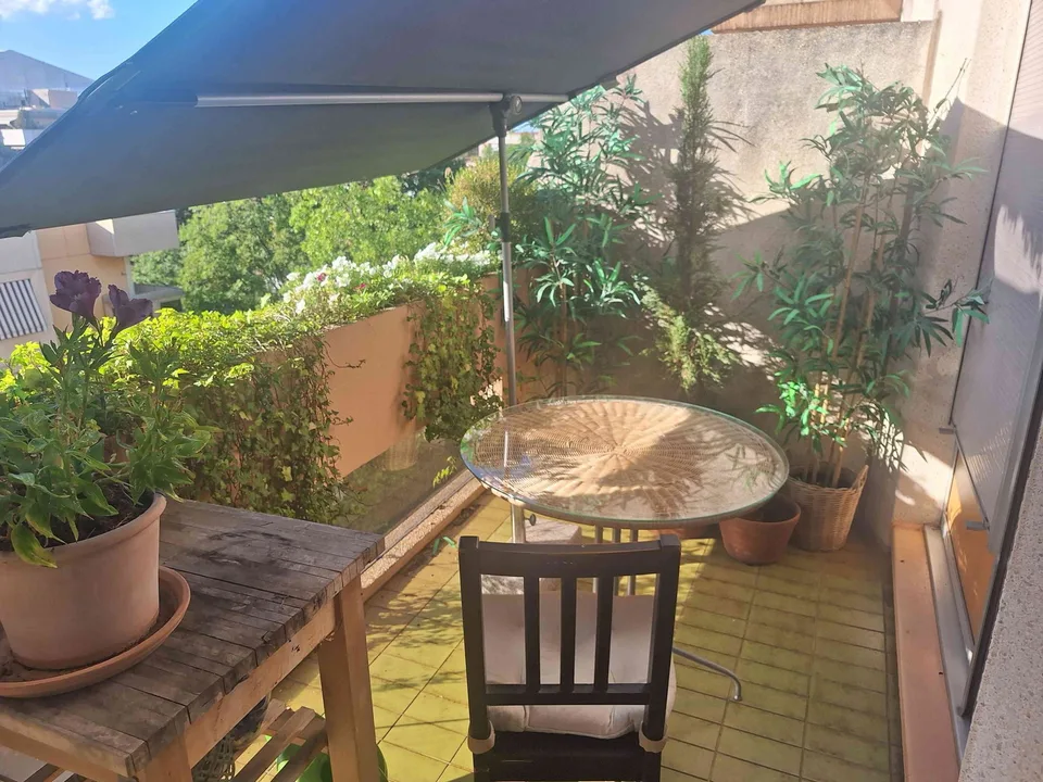 Spacious Furnished 3-Bedroom Apartment in Malagnou – 12-Month Sublet