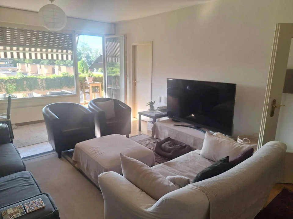 Spacious Furnished 3-Bedroom Apartment in Malagnou – 12-Month Sublet