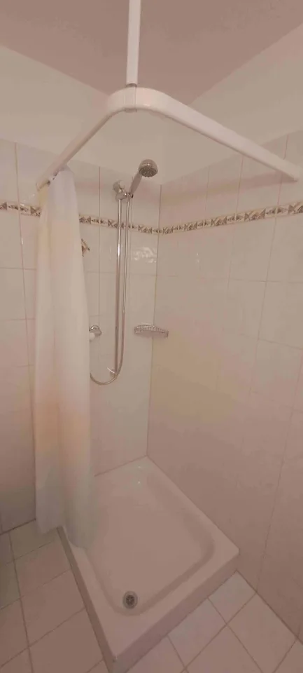 "Alpenchic" möblierte, 46 m2, Whg. gr. Balkon, sensationelle Aussicht