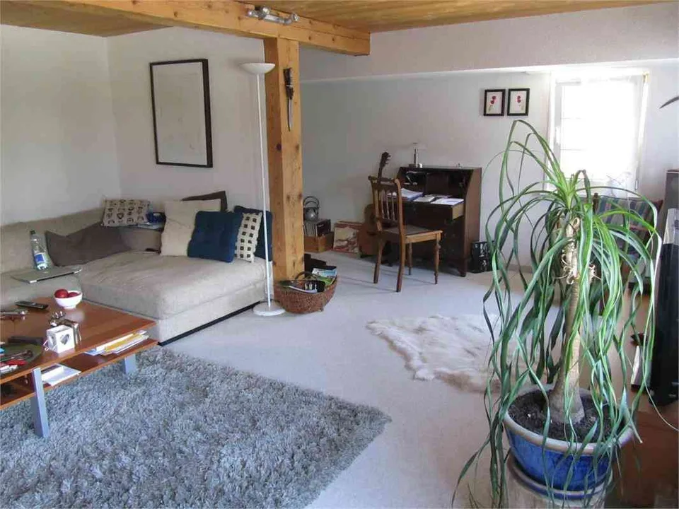 zu vermieten in Sevelen, schöne 5.5 Zimmer Wohnung 1. & 2. OG