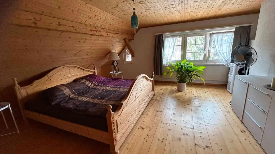 zu vermieten in Sevelen, schöne 5.5 Zimmer Wohnung 1. & 2. OG