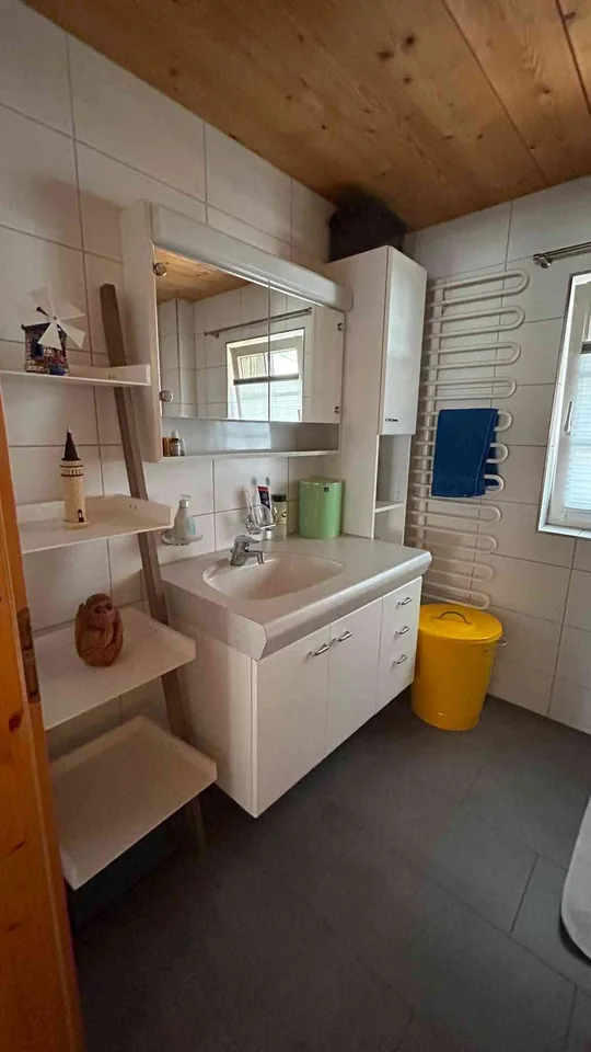 zu vermieten in Sevelen, schöne 5.5 Zimmer Wohnung 1. & 2. OG