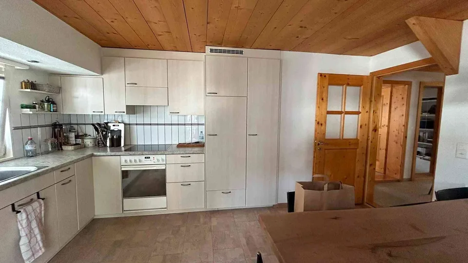 zu vermieten in Sevelen, schöne 5.5 Zimmer Wohnung 1. & 2. OG