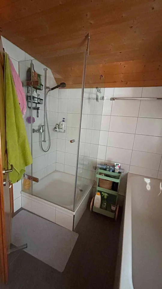 zu vermieten in Sevelen, schöne 5.5 Zimmer Wohnung 1. & 2. OG