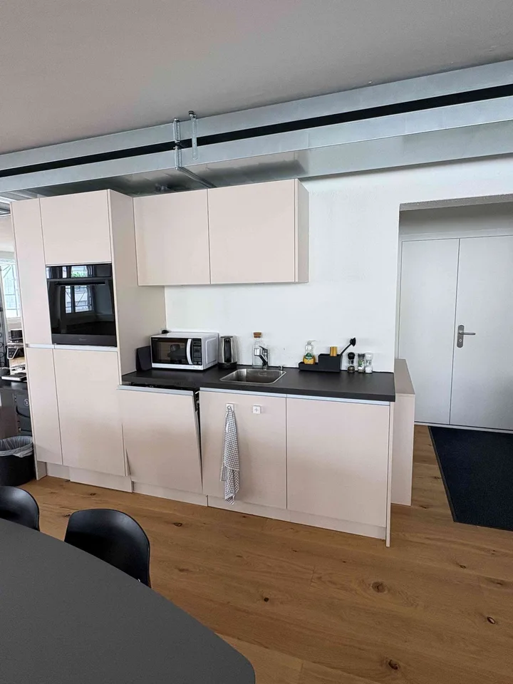 Bürofläche (70-100m²) direkt bei der Hardbrücke, Zürich