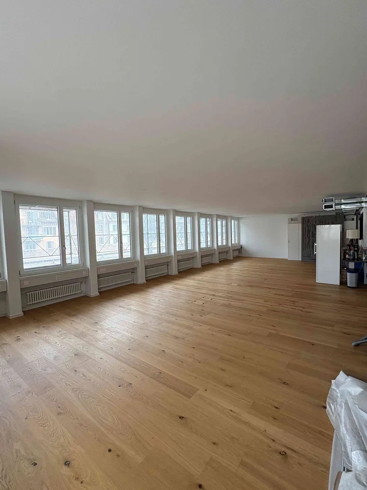 Bürofläche (70-100m²) direkt bei der Hardbrücke, Zürich
