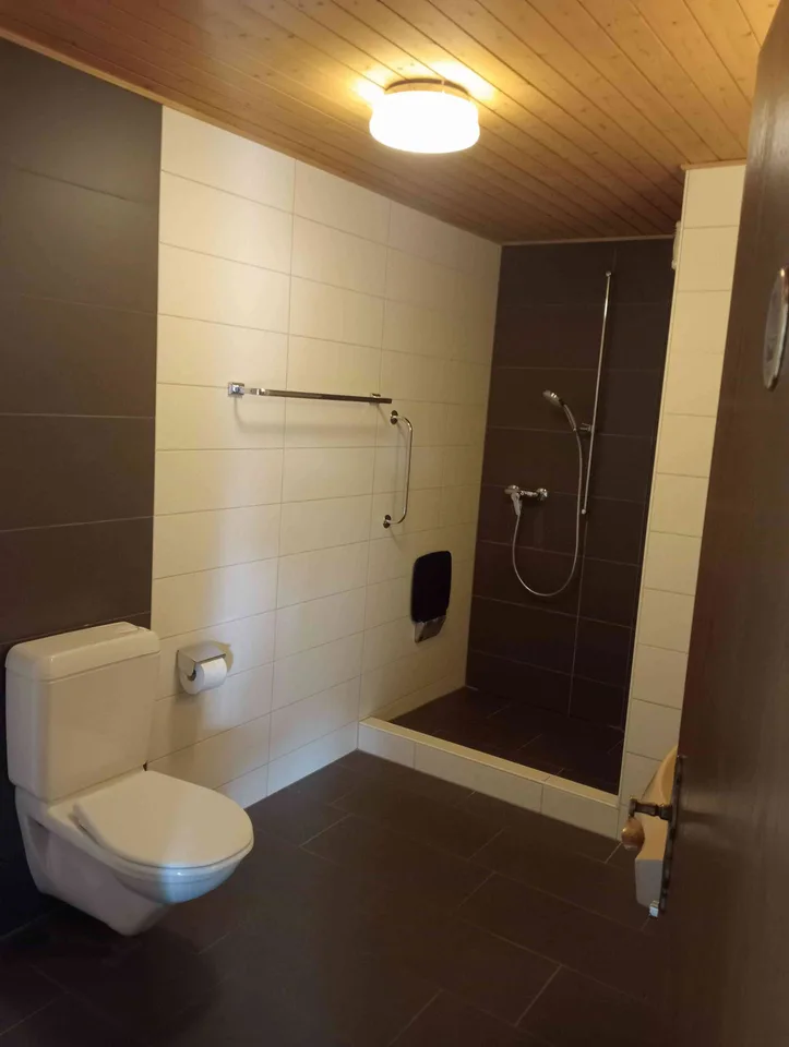 Exklusive 4.5-Zimmerwohnung mit Garage und Stellplatzmöglichkeit