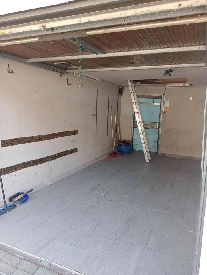 Exklusive 4.5-Zimmerwohnung mit Garage und Stellplatzmöglichkeit