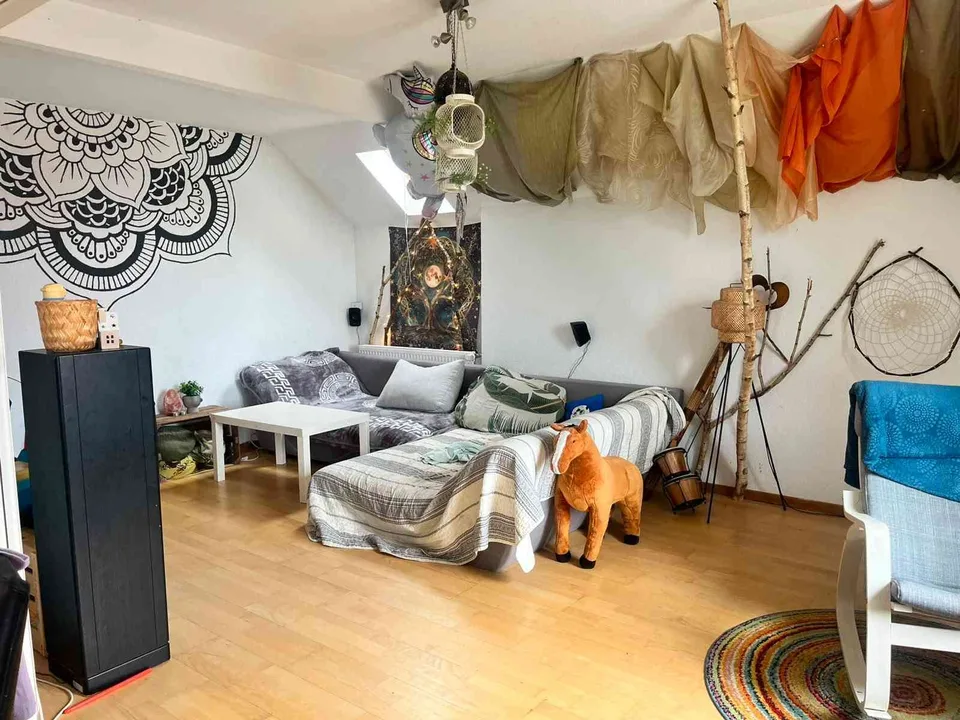 5½-Zimmer-Dachwohnung mit Balkon in 3293 Dotzigen – CHF 1’850.–