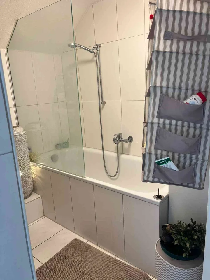 5½-Zimmer-Dachwohnung mit Balkon in 3293 Dotzigen – CHF 1’850.–