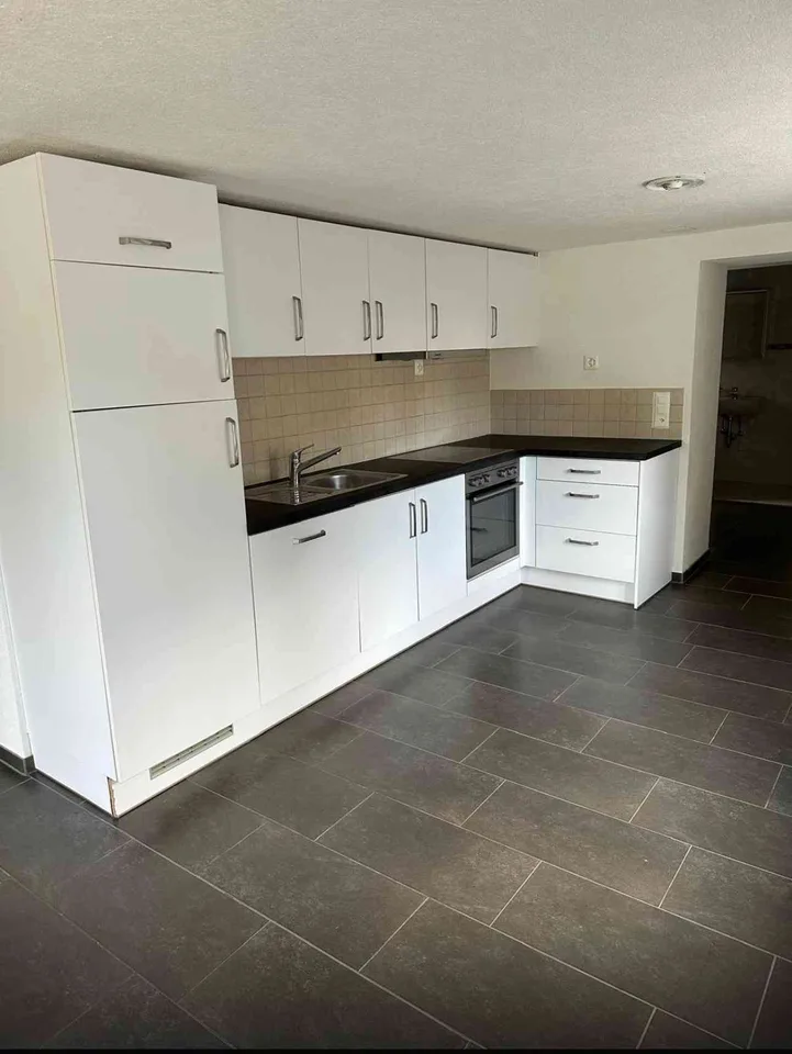 Schöne moderne 2.5 Erdgeschosswohnung