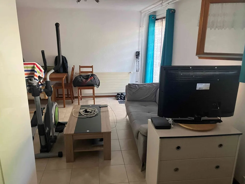 Charmant studio indépendant dans une villa – Idéal personne seule