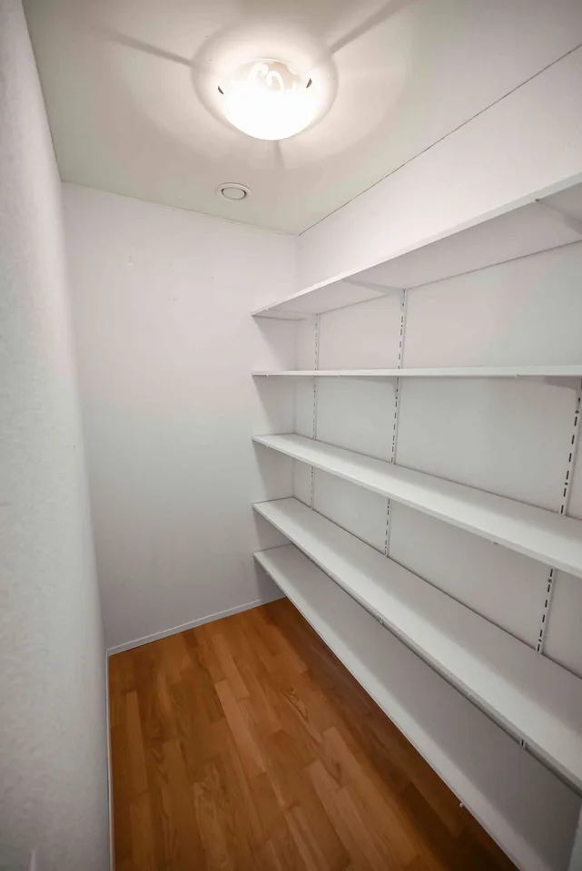 Exklusive 3.5-Zimmer-Dachwohnung mit viel Tageslicht und Hobbyraum