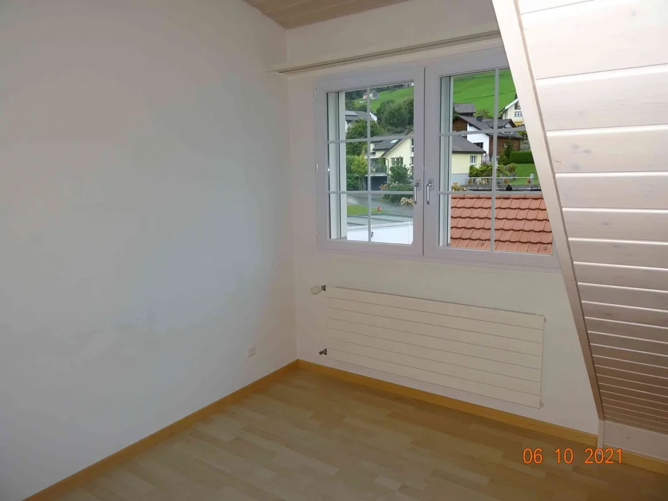 Heimelige Dachwohnung zu vermieten in Urnäsch