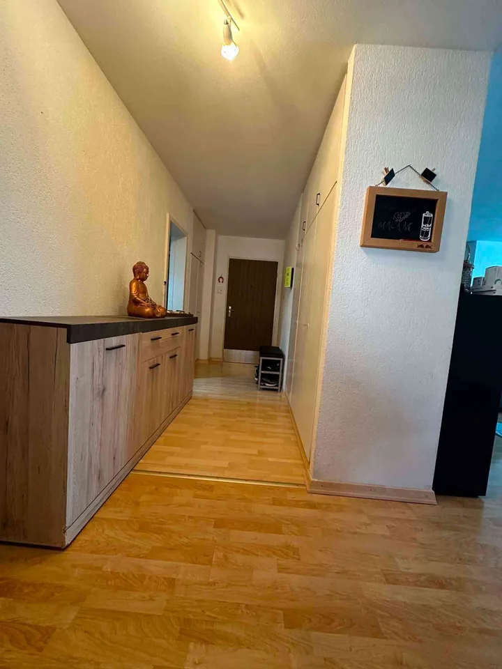 Lichtdurchflutete 4.5 ZWG im 6. OG inkl. EP in Chur zu vermieten