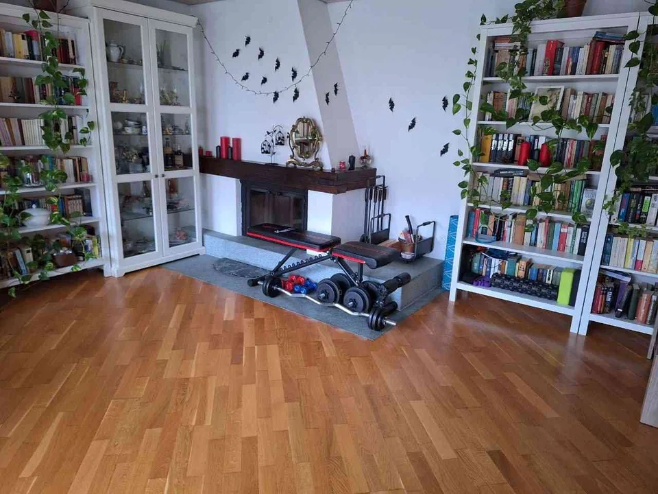 4.5Z Wohnung mit eigener Waschmaschine, Cheminée und Eckbalkon