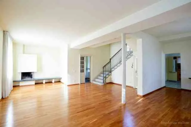 Villa a Vacallo Rent To Buy