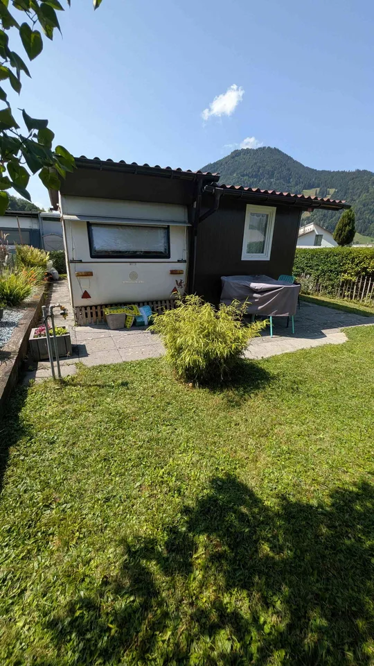 Modern ausgebautes Ganzjahres-Objekt in Morgarten (ZG)