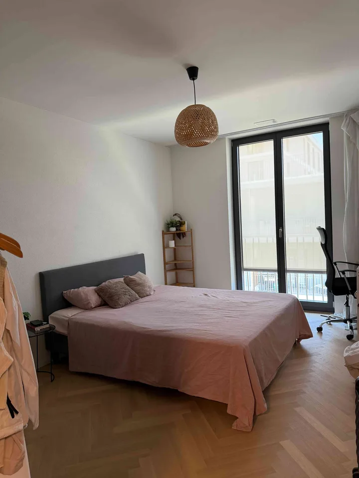 Moderne 2.5-Zimmer-Neubauwohnung direkt am Bahnhof Oberzollikofen