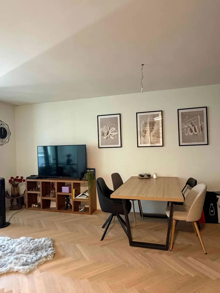 Moderne 2.5-Zimmer-Neubauwohnung direkt am Bahnhof Oberzollikofen