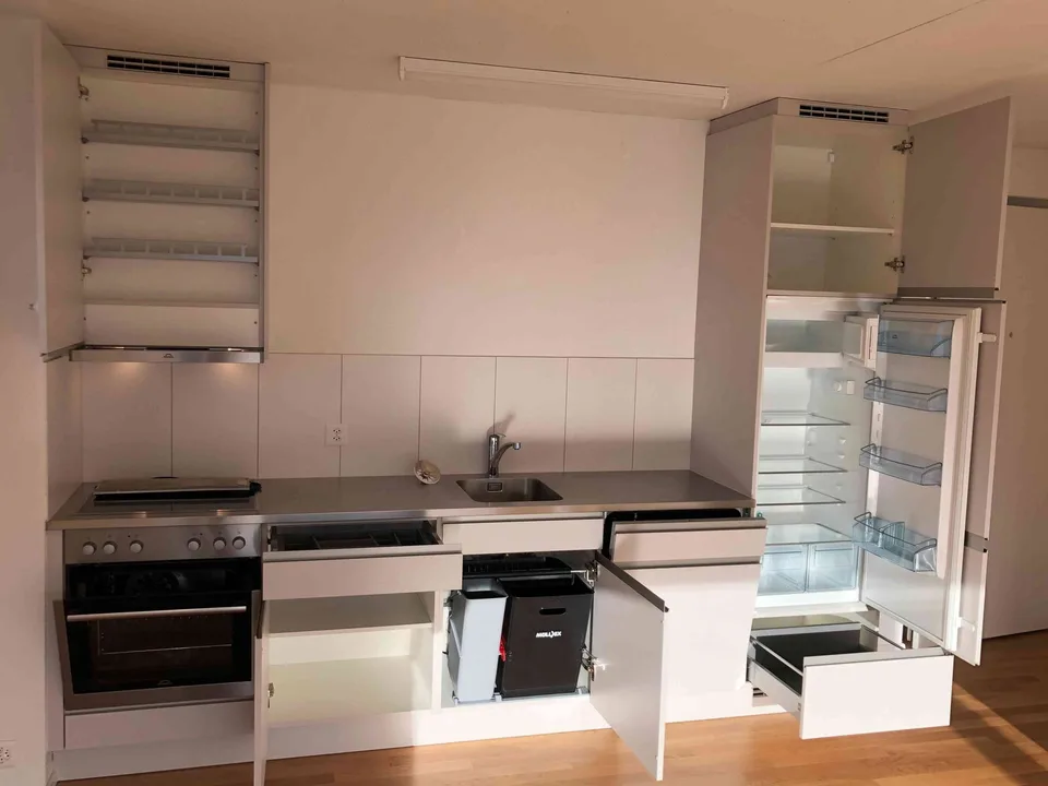 2-Z.-Apartment mit grossem Balkon, moderner Ausstattung und Aussicht