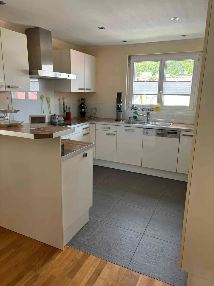 Gepflegtes 5.5-Zimmer- Doppeleinfamilienhaus