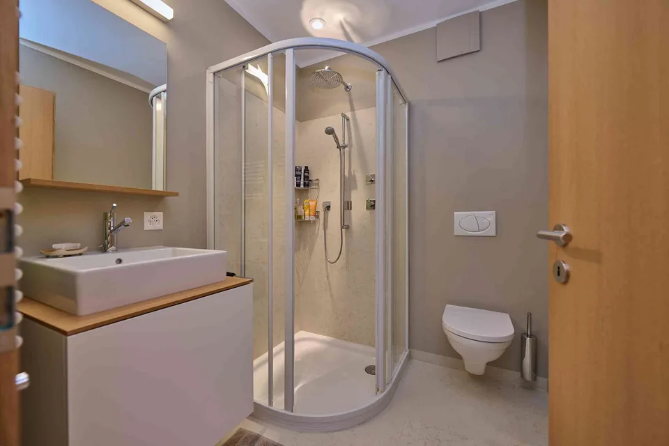 Exklusives Wohnerlebnis in Samedan – Stilvolle 3.5-Zimmer Wohnung