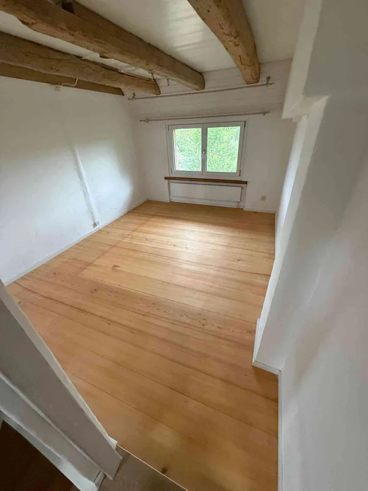 Casa a schiera di 4 locali affascinante con giardino e parcheggio ad Amriswil – disponibile immediatamente!