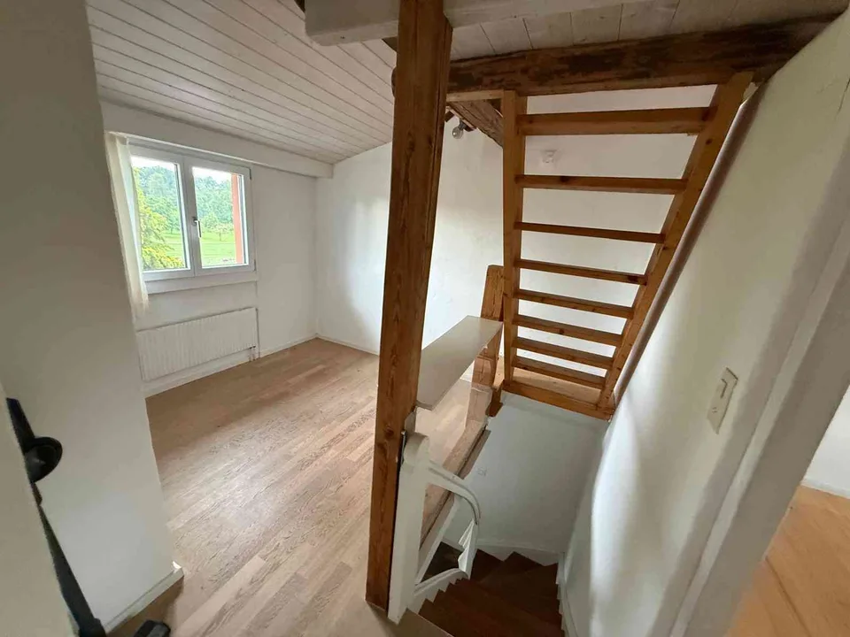 Casa a schiera di 4 locali affascinante con giardino e parcheggio ad Amriswil – disponibile immediatamente!