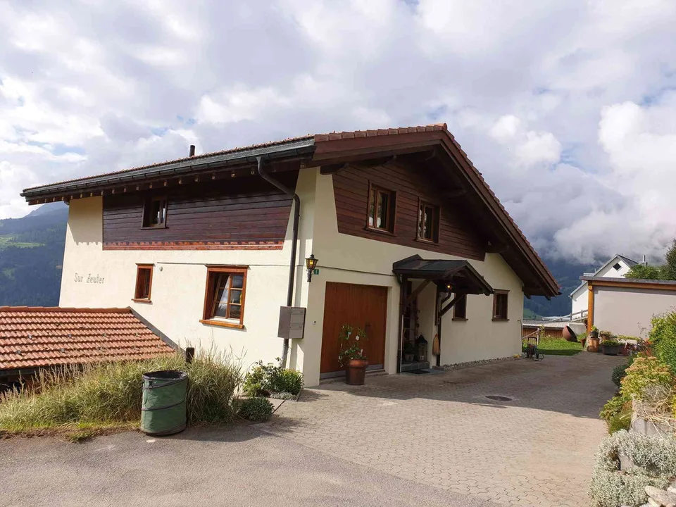 Charmante 3.5-Zimmer-Wohnung mit Terasse in Vaz/Obervaz, Muldain
