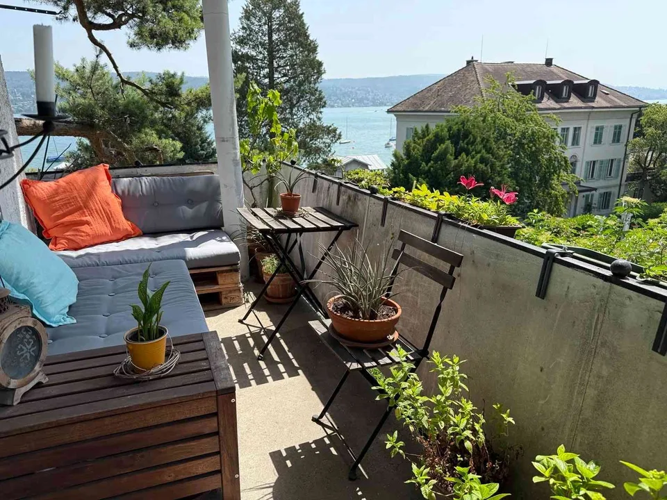 WG-Zimmer mit Seesicht und Balkon in Kilchberg zu vermieten!