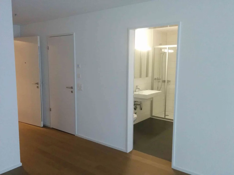 2.5-Zimmer-Wohnung direkt am Bahnhof Suhr