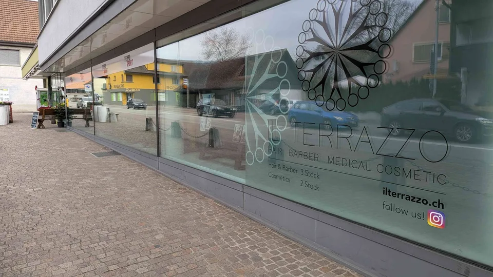 Gewerbe im Dorfzentrum Erlinsbach SO