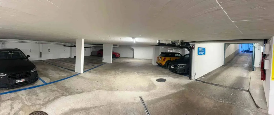 Einstellplatz in Tiefgarage / Parkplatz