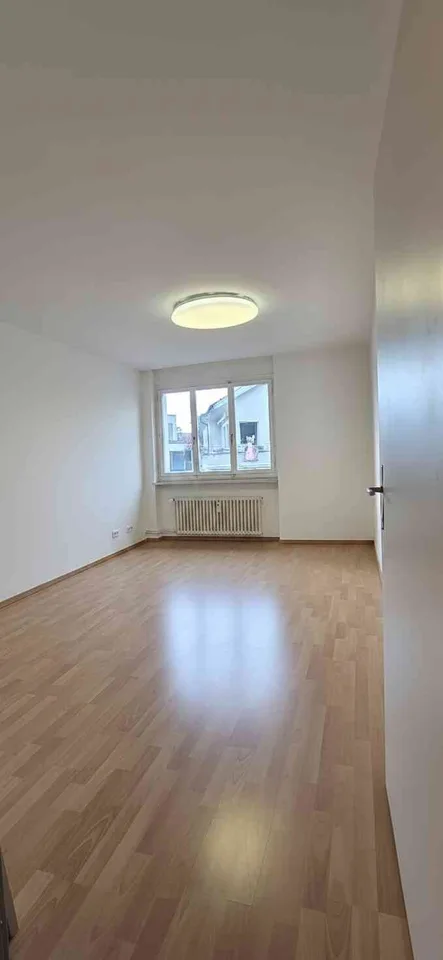 Helle 4-Zimmerwohnung mit zwei Balkonen