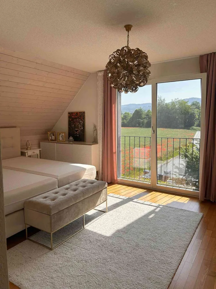 Nachmieter gesucht: Grosszügige 41/2-Zimmer-Wohnung in Obfelden (132m2